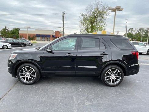 Used 2019 Ford Explorer Sport AWD/4WD image 4