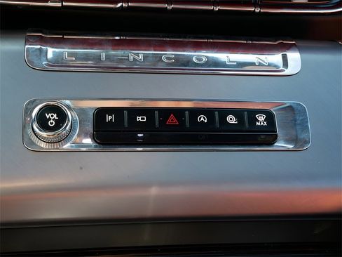 Used 2025 Lincoln Aviator Reserve w/ Illumination Package image 25