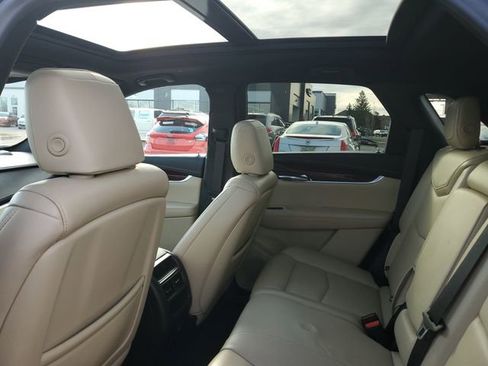 Certified 2019 Cadillac XT5 Luxury w/ Trailering Package image 10