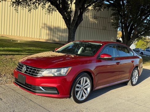 Used 2019 Volkswagen Passat 2.0T Wolfsburg image 3