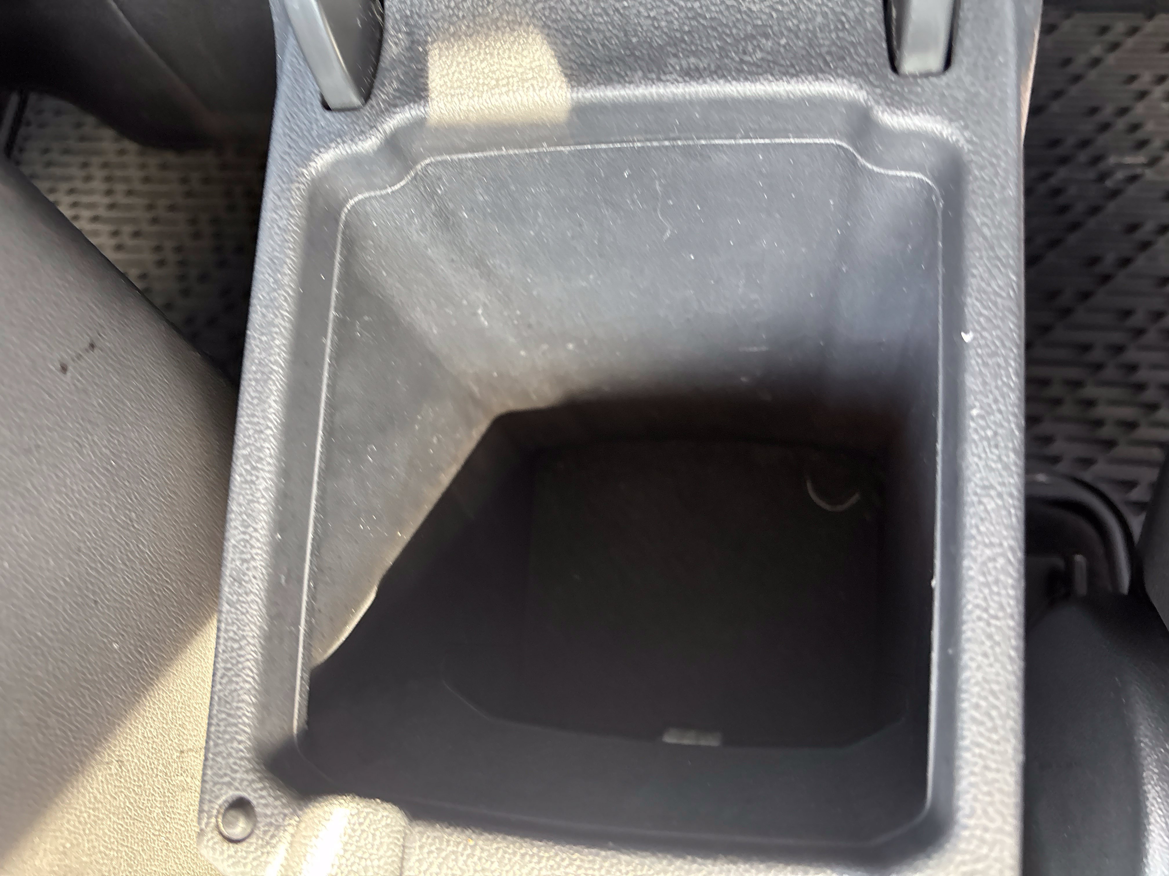 Used 2023 Volkswagen Tiguan SE FWD image 36