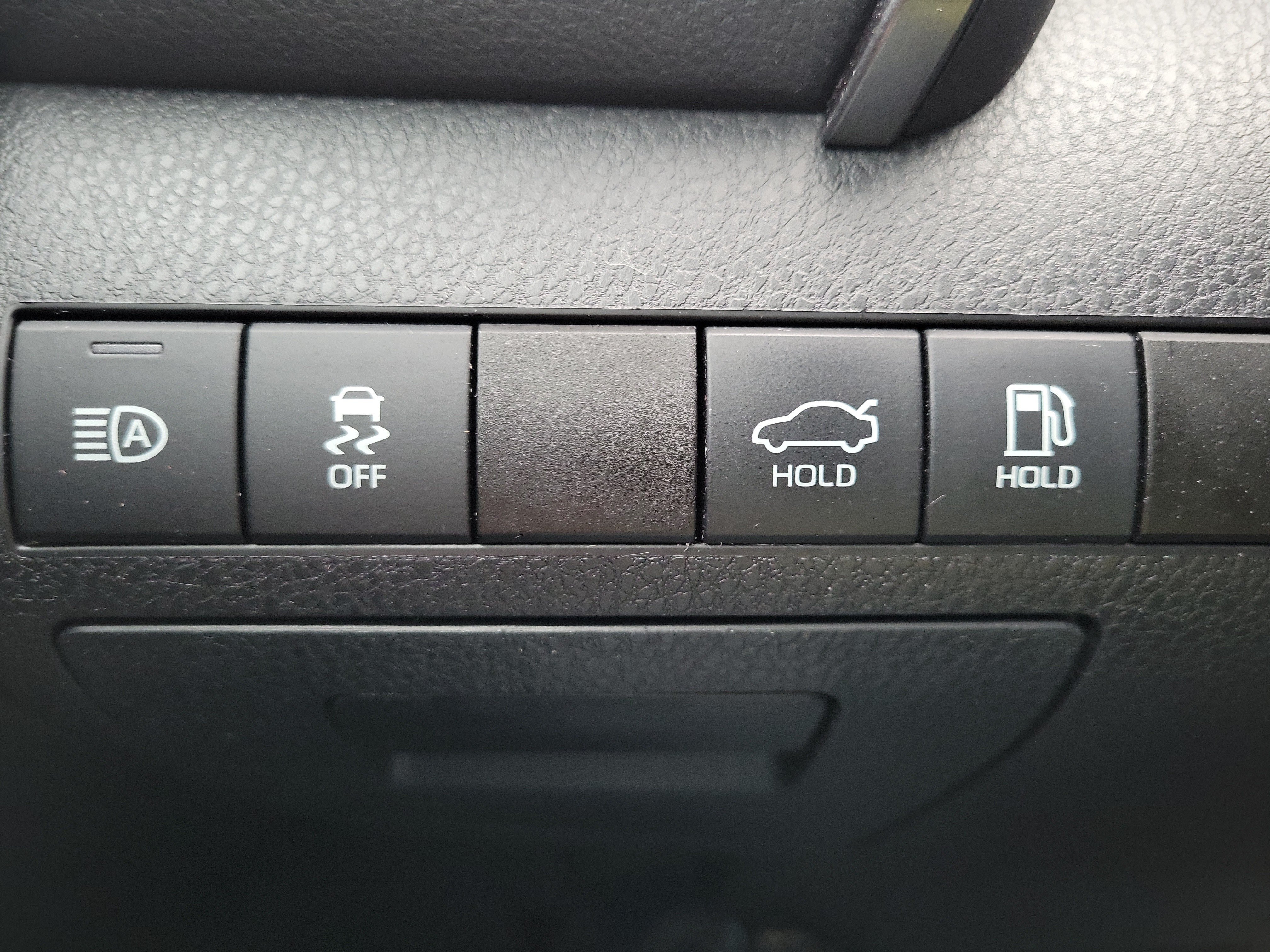 Used 2021 Toyota Camry LE FWD image 29