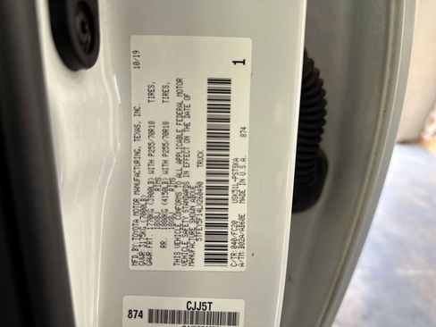 Used 2020 Toyota Tundra SR5 w/ SR5 Upgrade Package image 36