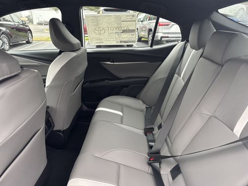 New 2025 Toyota Camry SE image 24