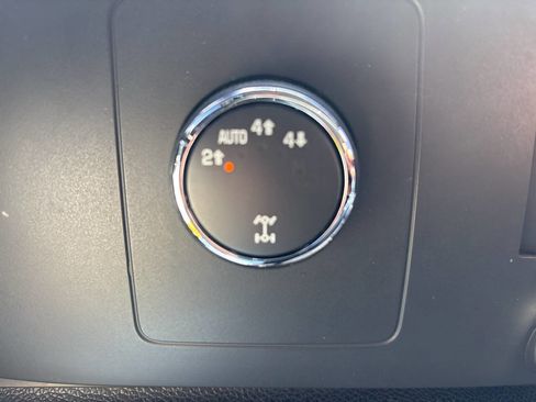 Used 2011 Chevrolet Silverado 1500 LT w/ Interior Plus Package AWD/4WD image 31