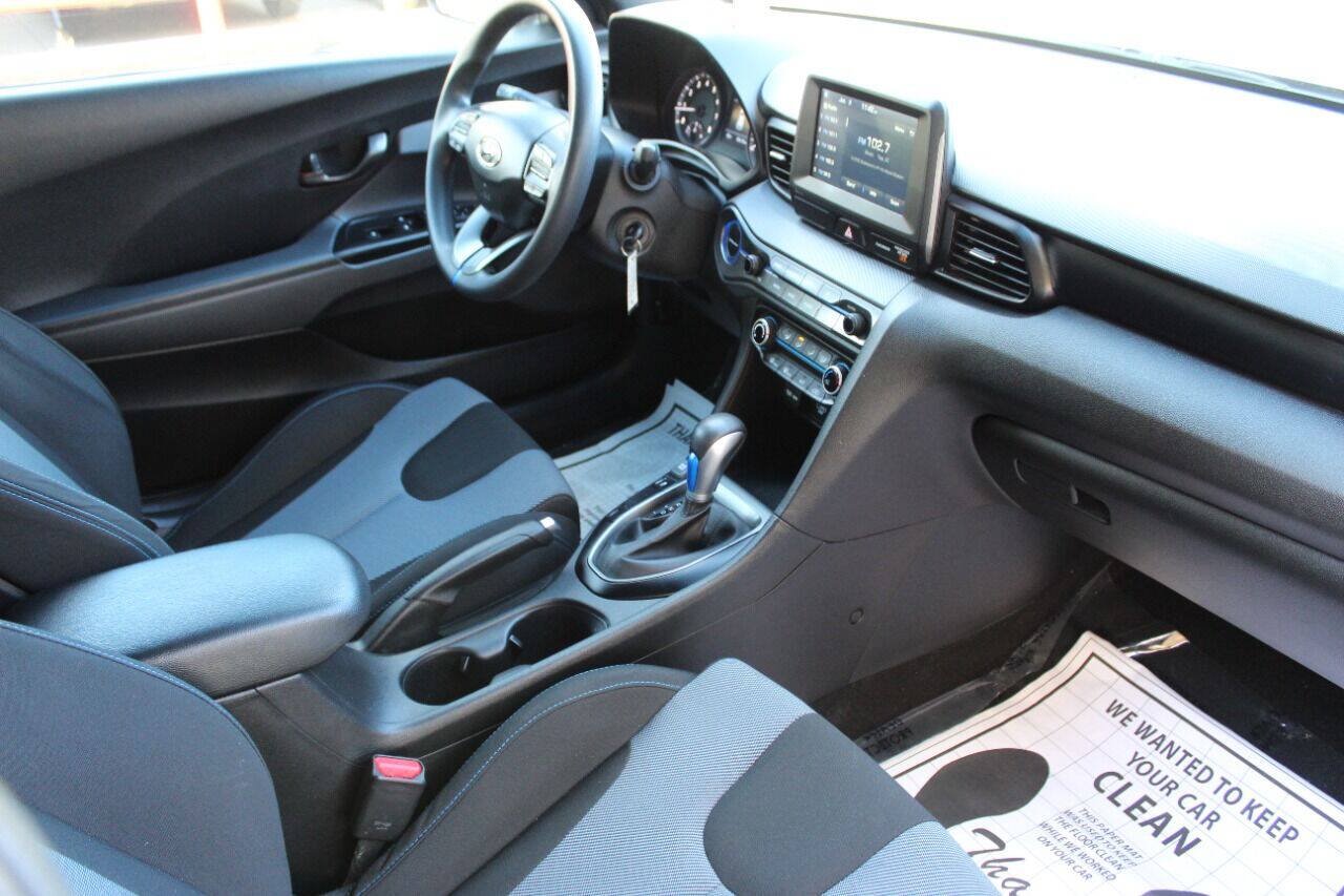 Used 2019 Hyundai Veloster 2.0 FWD image 13