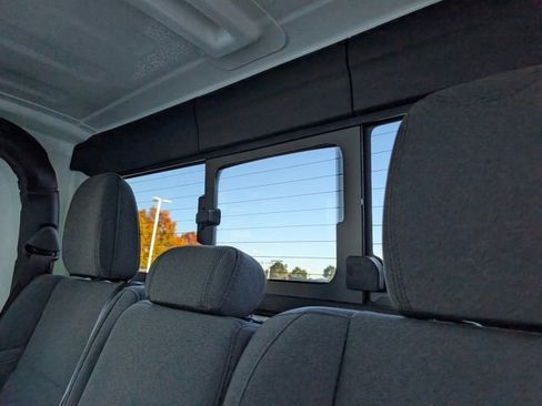 Used 2025 Jeep Gladiator Sport image 20