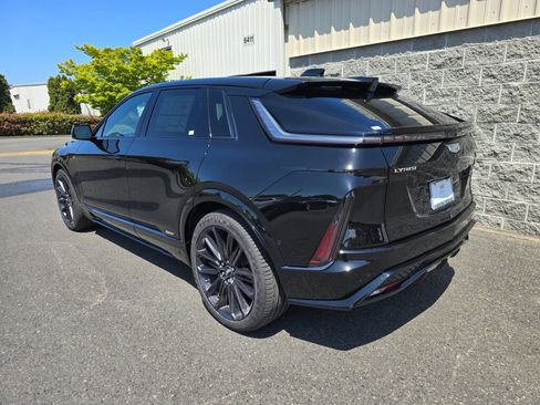 New 2026 Cadillac Lyriq V image 4