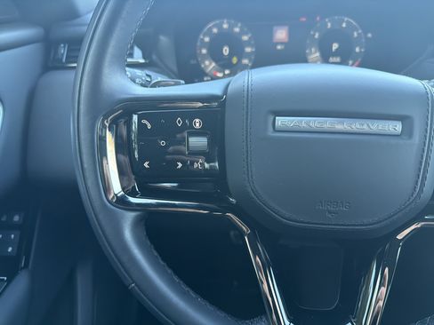 Used 2026 Land Rover Range Rover Velar Dynamic SE image 19