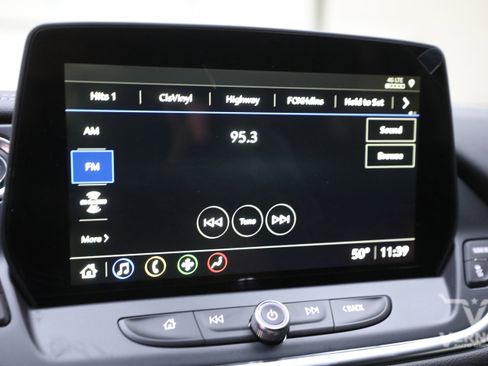 New 2025 Chevrolet Blazer LT image 31