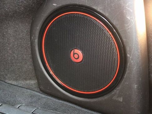 Used 2014 Chrysler 300 C w/ Beats Audio Group image 22