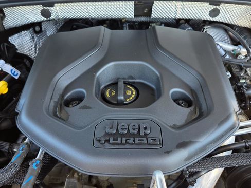 Used 2023 Jeep Grand Cherokee 4WD 4xe image 21