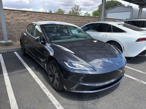 Used 2024 Tesla Model 3 Standard Range RWD image 2