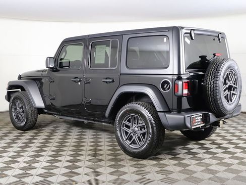 Used 2024 Jeep Wrangler Unlimited Sport AWD/4WD image 7