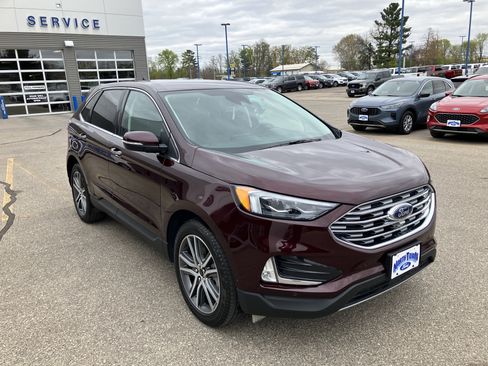Used 2024 Ford Edge Titanium w/ Equipment Group 301A AWD/4WD image 4