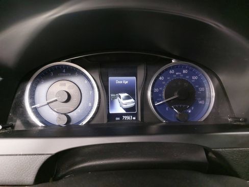 Used 2016 Toyota Camry XLE FWD image 21