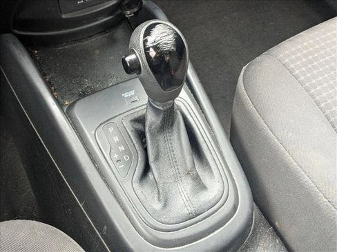 Used 2013 Kia Soul FWD image 12