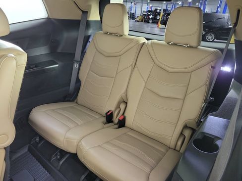 Certified 2024 Cadillac XT6 Premium Luxury w/ Platinum Package AWD/4WD image 12