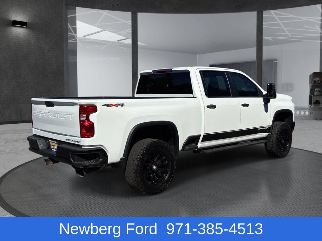 Used 2023 Chevrolet Silverado 2500 Custom w/ Custom Value Package AWD/4WD image 5