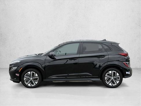 Certified 2023 Hyundai Kona Limited FWD image 8