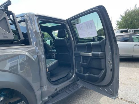 Used 2018 Ford F150 Raptor w/ Equipment Group 802A Luxury AWD/4WD image 17