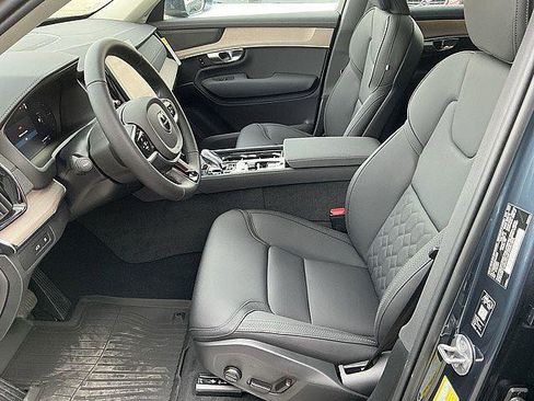 New 2026 Volvo XC90 T8 Plus w/ Protection Package Premier AWD/4WD image 15
