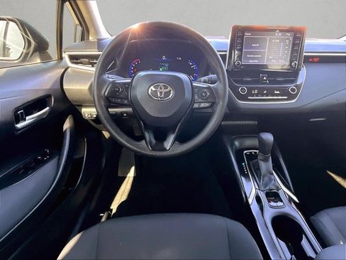 Used 2021 Toyota Corolla LE FWD image 7