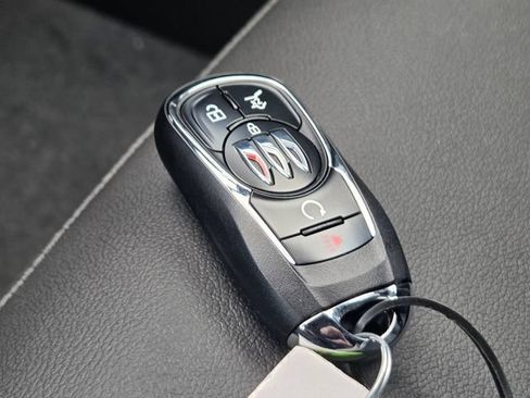 New 2026 Buick Envista Sport Touring w/ Convenience I Package FWD image 31