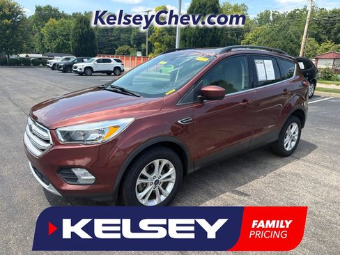 Used 2018 Ford Escape SE AWD/4WD image 1