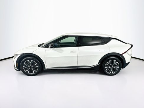 Used 2024 Kia EV6 Light RWD image 4