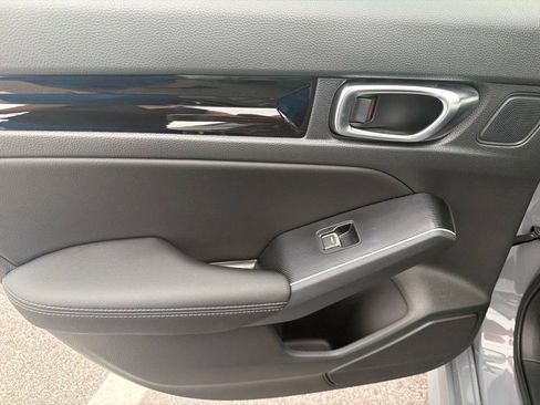 Used 2025 Honda Civic Sport image 10
