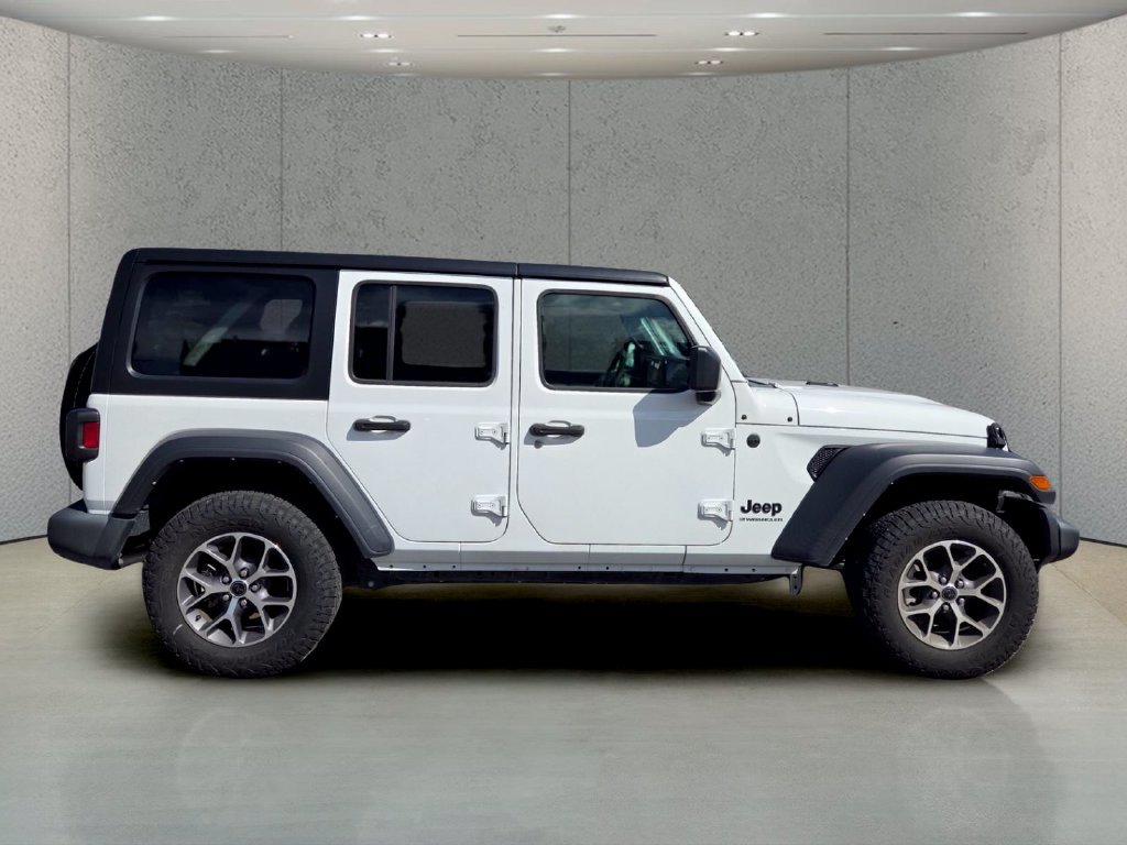 Used 2024 Jeep Wrangler Unlimited Sport AWD/4WD image 6