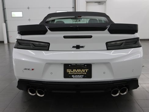 Used 2018 Chevrolet Camaro ZL1 RWD image 28