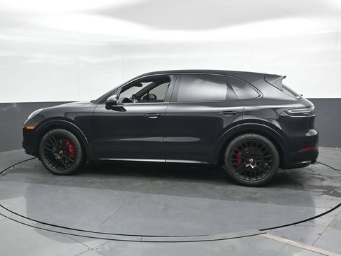 Used 2021 Porsche Cayenne GTS AWD/4WD image 8