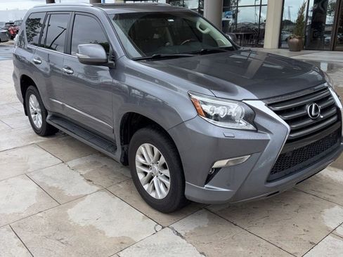 Used 2016 Lexus GX 460 w/ Premium Package AWD/4WD image 7