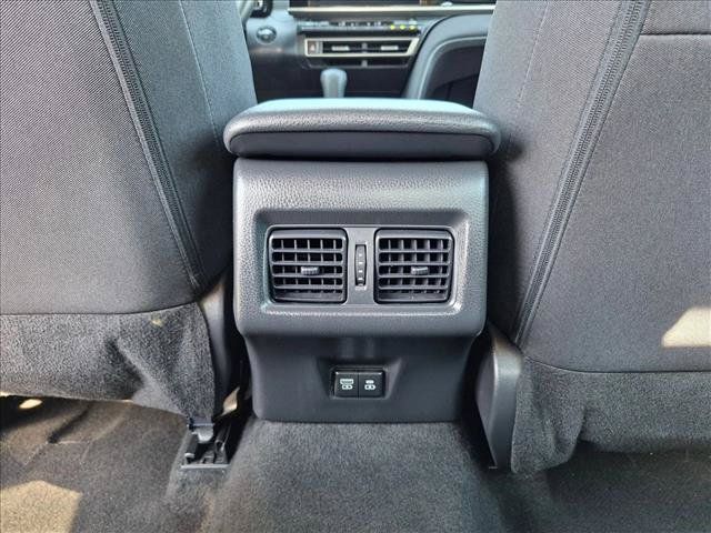 Used 2025 Toyota Camry LE FWD image 16