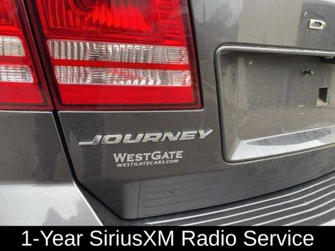 Used 2020 Dodge Journey SE w/ SE Popular Equipment Group image 10