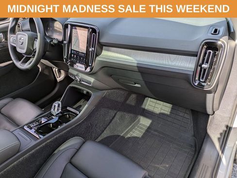 Used 2023 Volvo XC40 B5 Ultimate w/ Protection Package Premier image 26