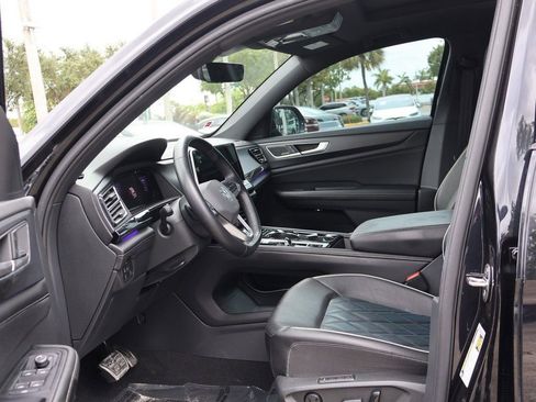 Used 2024 Volkswagen Atlas Cross Sport SEL Premium R-Line AWD/4WD image 34
