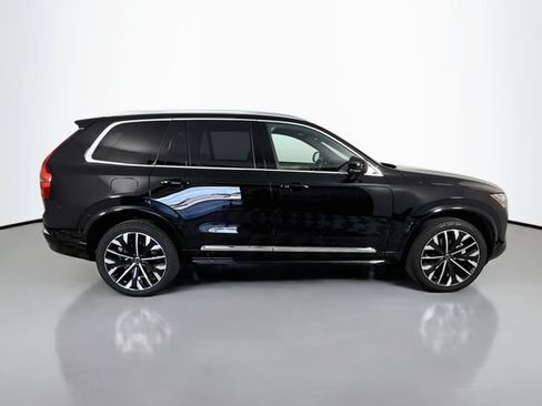 Used 2026 Volvo XC90 B5 Plus w/ Protection Package AWD/4WD image 8
