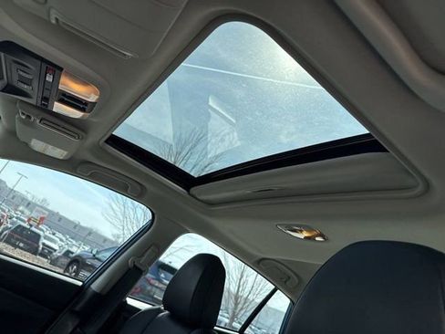 Used 2023 Subaru Impreza 2.0i Limited w/ Popular Package #2 image 10