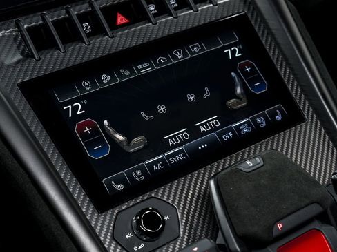 Used 2024 Lamborghini Urus Performante image 29