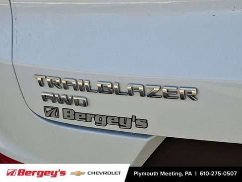 Certified 2023 Chevrolet TrailBlazer LT w/ Convenience Package image 32