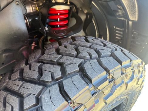 Used 2020 Toyota 4Runner SR5 image 40