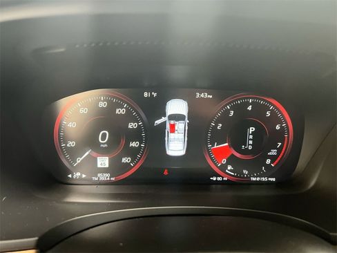 Used 2021 Volvo S90 T6 Momentum image 13