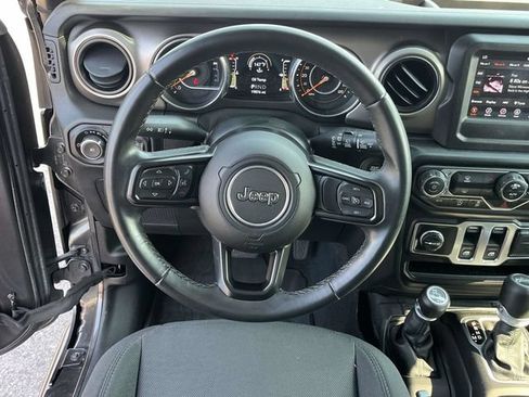 Used 2020 Jeep Wrangler Sport AWD/4WD image 16