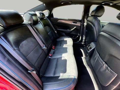 Used 2018 Hyundai Sonata Limited FWD image 19