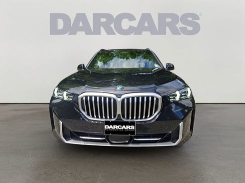 Certified 2025 BMW X5 xDrive40i w/ Climate Comfort Package AWD/4WD image 2