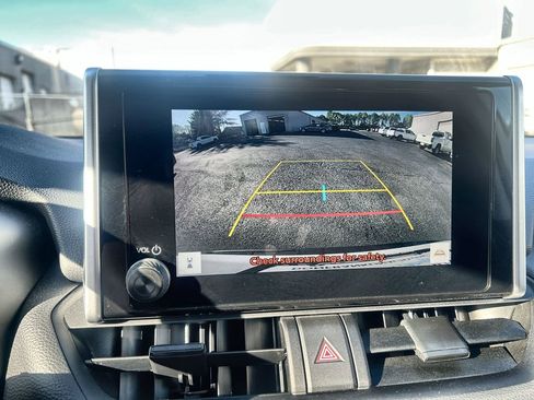 Used 2023 Toyota RAV4 XLE image 23