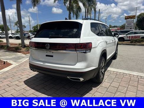 Certified 2025 Volkswagen Atlas SE FWD image 6